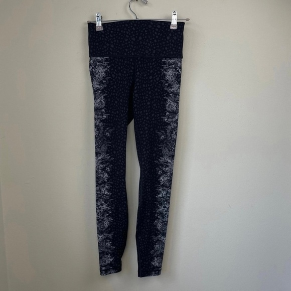 Lululemon Wunder Under Hi-Rise Tight 28" Overlace Wunderunder HR Ice Grey Black - Picture 5 of 9